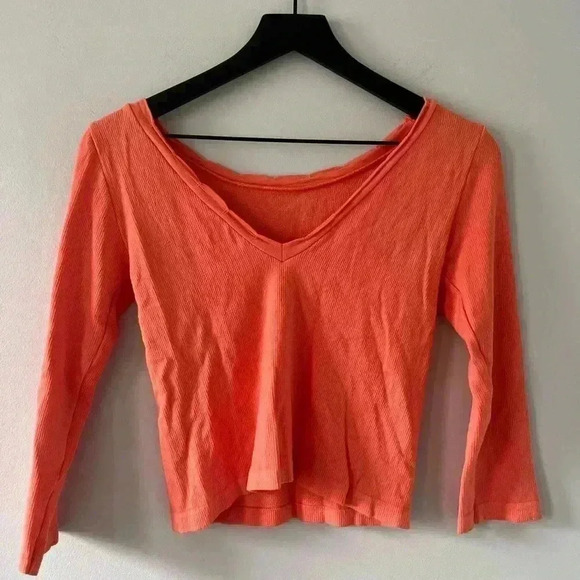 Anthropologie long sleeve ribbed top size medium - Picture 1 of 5